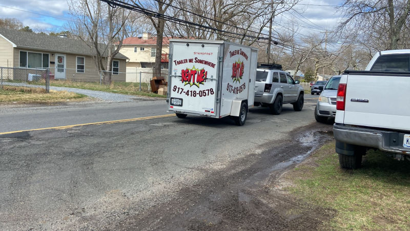 Enclosed Trailer Rentals, Car Haulers & Dumpsters @ Trailer Me Somewhere